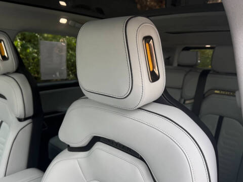 2023 Rivian R1S Adventure