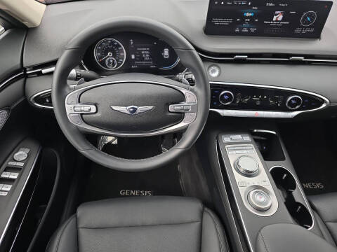 2025 Genesis GV70 2.5T Standard