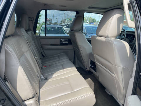 2016 Lincoln Navigator Select