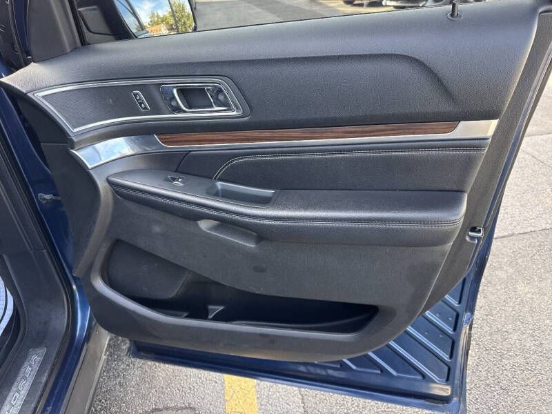 2017 Ford Explorer Limited