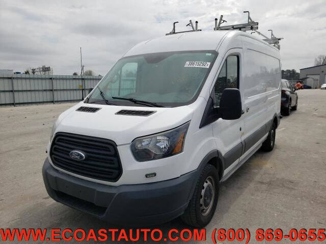 2015 Ford Transit Base's photo
