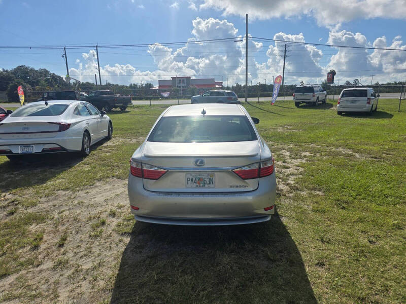 2013 Lexus ES 300h
