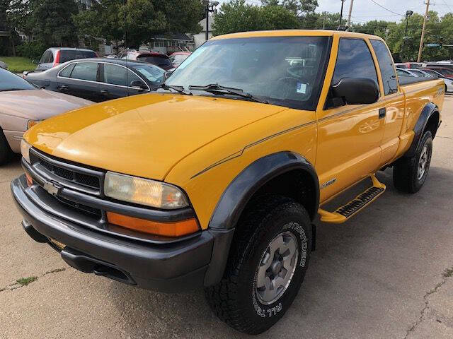 2003 Chevrolet S-10 for sale at Extreme Auto Plaza in Des Moines, IA