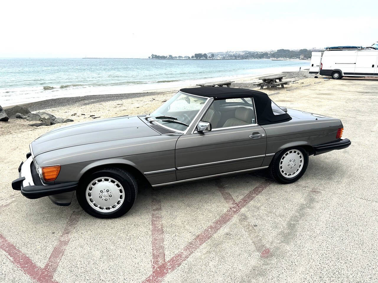 1986 Mercedes-Benz 560-Class for sale at DE AUTOS INC in San Juan Capistrano, CA