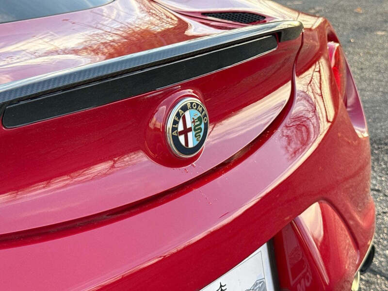 2015 Alfa Romeo 4C Launch Edition