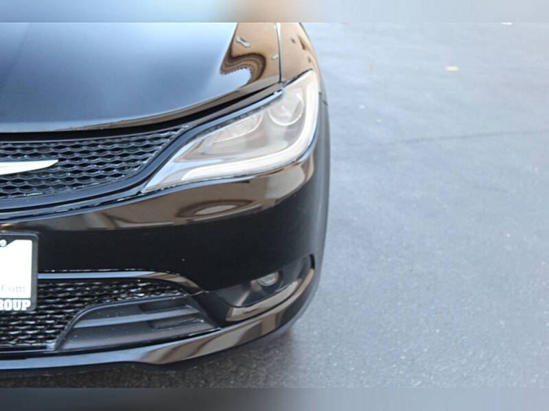 2015 Chrysler 200 S