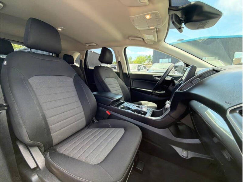 2024 Ford Edge SE