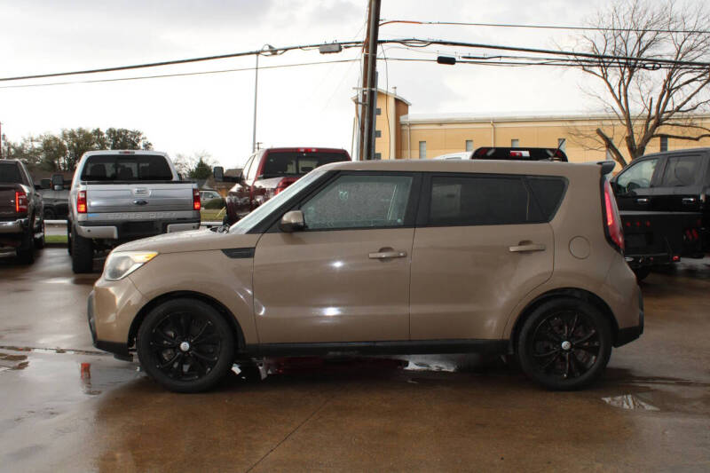 2015 Kia Soul +