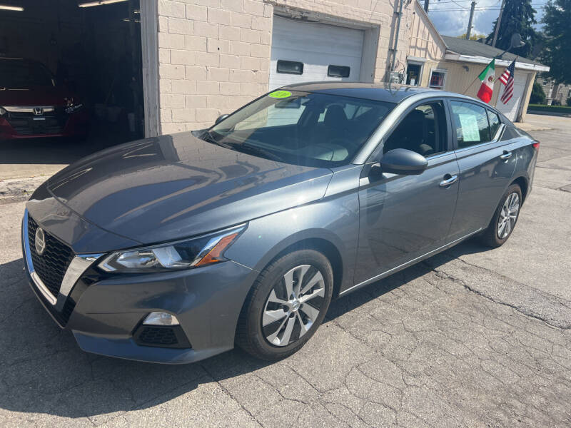 2020 Nissan Altima for sale at PAPERLAND MOTORS in Green Bay WI