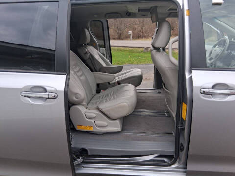 2011 Toyota Sienna XLE 8-Passenger