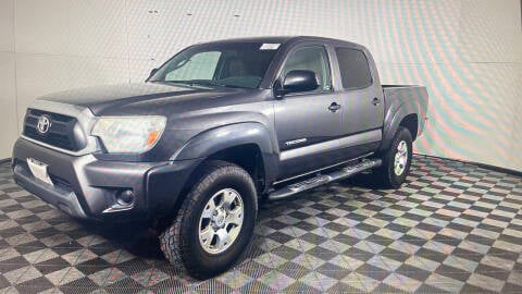 2015 Toyota Tacoma for sale at SOUTHERN CAL AUTO HOUSE in San Diego CA