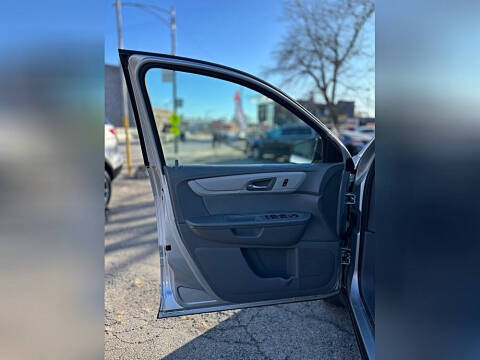 2017 Chevrolet Traverse LS