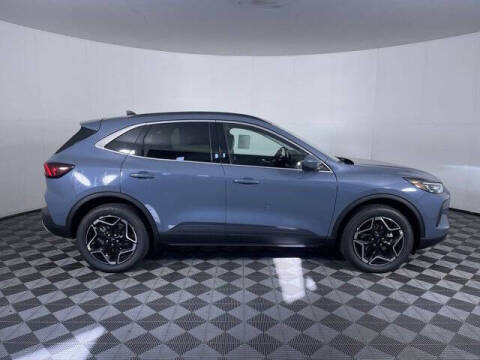 2026 Ford Escape Platinum