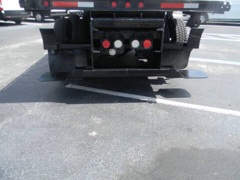 2014 Freightliner M2 106