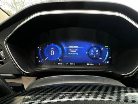 2020 Ford Escape Hybrid Titanium