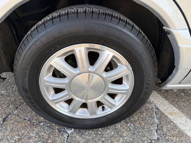 2000 Lincoln Continental