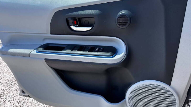 2013 Toyota Prius c Two