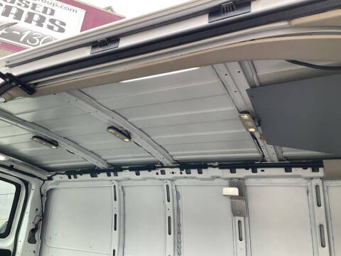 2017 Chevrolet Express 2500