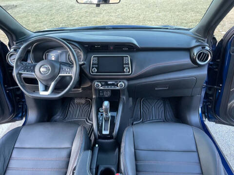 2020 Nissan Kicks SR