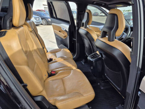 2018 Volvo XC90 T5 Momentum 7-Passenger