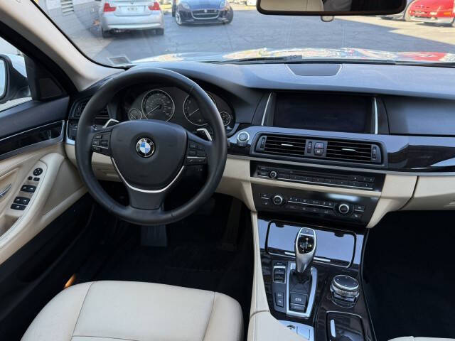 2016 BMW 5 Series 528i xDrive