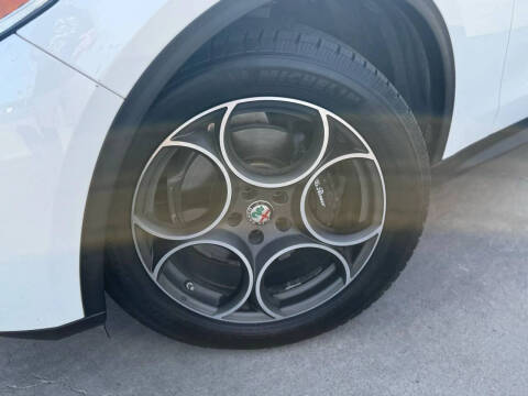 2018 Alfa Romeo Stelvio Ti