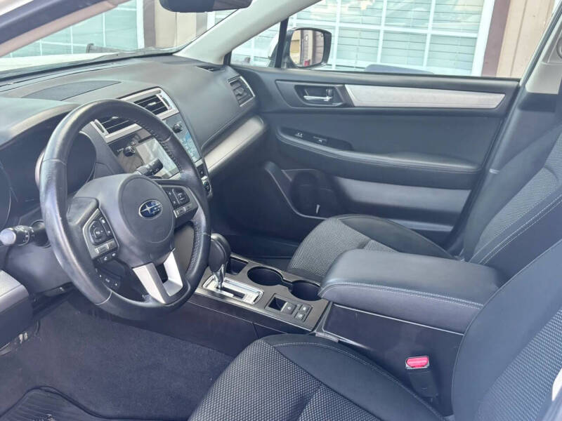 2017 Subaru Outback 2.5i Premium