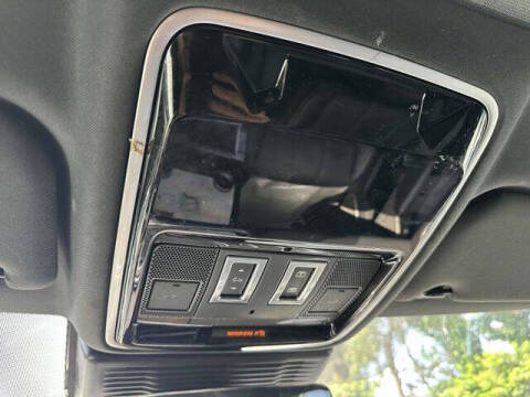 2021 Land Rover Range Rover Velar P250 R-Dynamic S