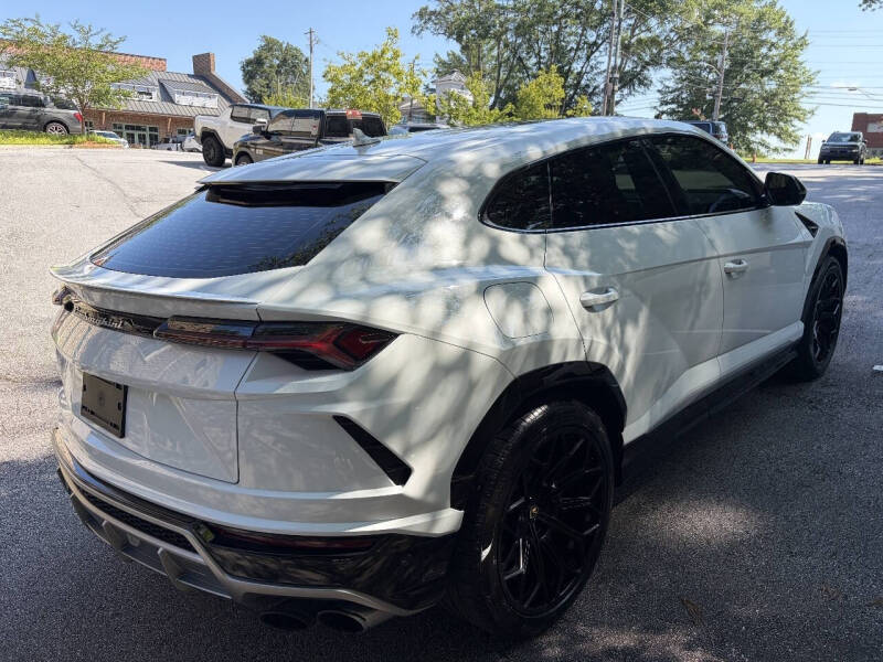 2020 Lamborghini Urus
