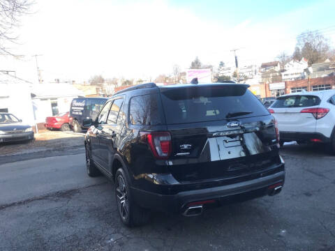 2016 Ford Explorer Sport