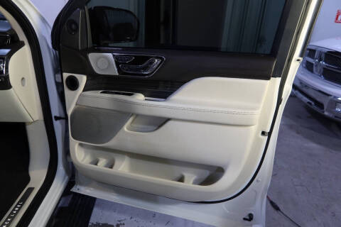 2022 Lincoln Navigator Black Label