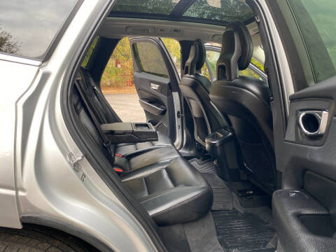 2018 Volvo XC60 T5 Momentum