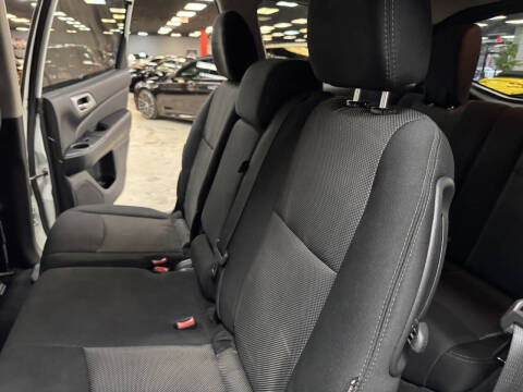 2019 Nissan Pathfinder S