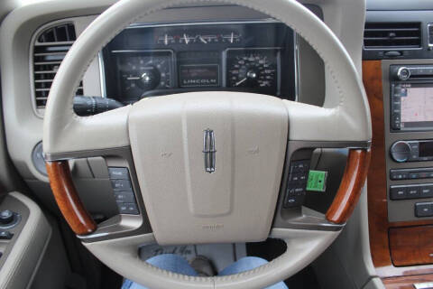 2011 Lincoln Navigator L