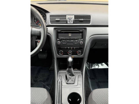 2015 Volkswagen Passat