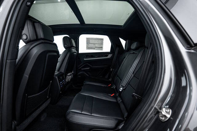 2025 Porsche Cayenne