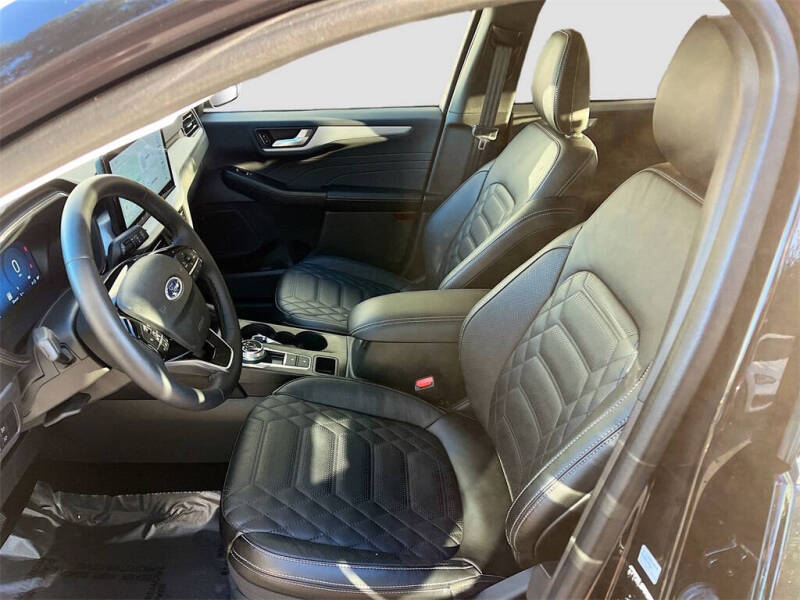 2024 Ford Escape Platinum