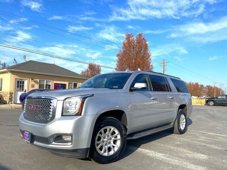 GMC Yukon XL's photo