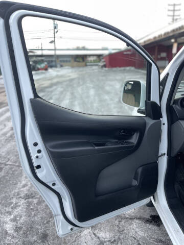 2021 Nissan NV200 SV