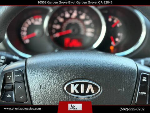 2011 Kia Sorento LX