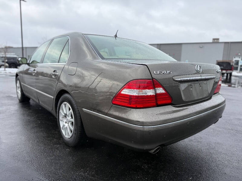 2004 Lexus LS 430