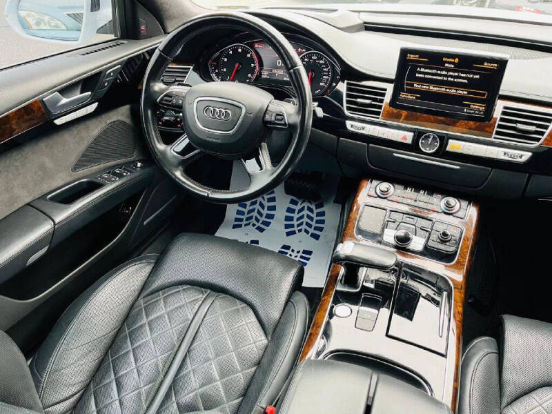 2015 Audi A8 Base photo 21