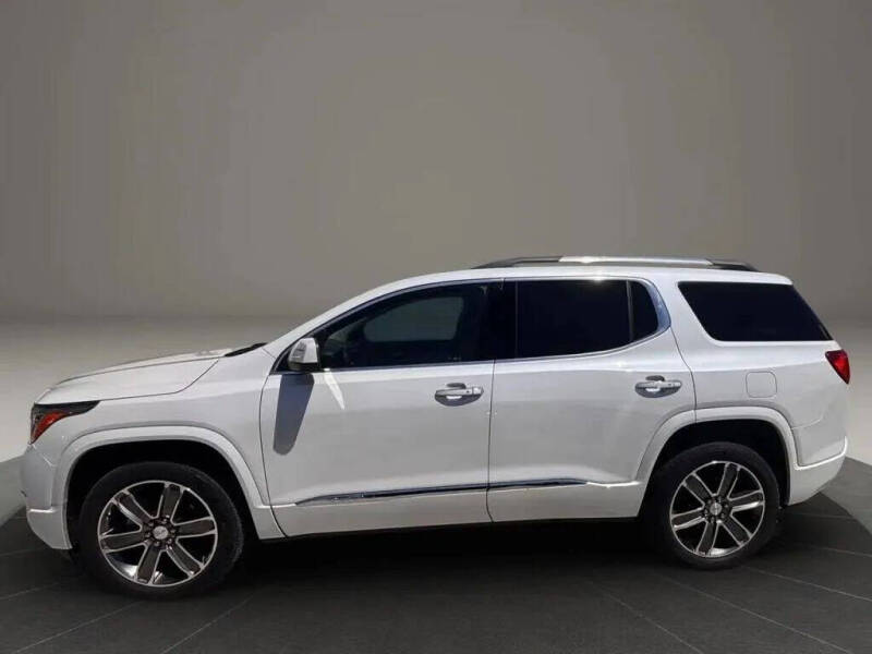 2017 GMC Acadia Denali