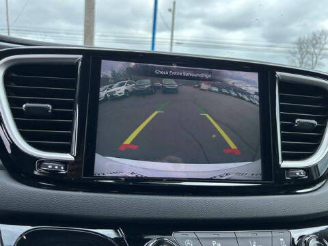 2022 Chrysler Pacifica Touring L