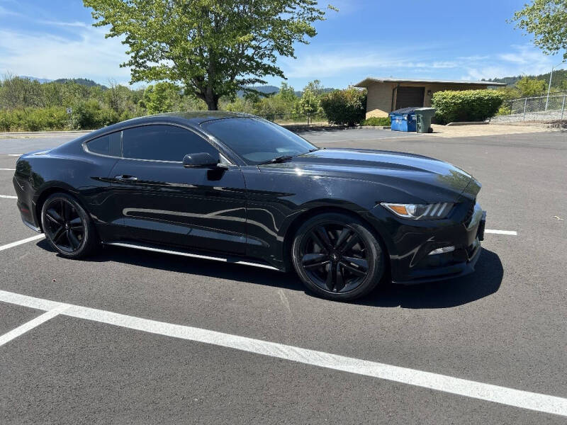 2017 Ford Mustang EcoBoost Premium