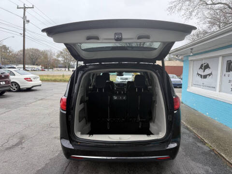 2018 Chrysler Pacifica Touring L Plus