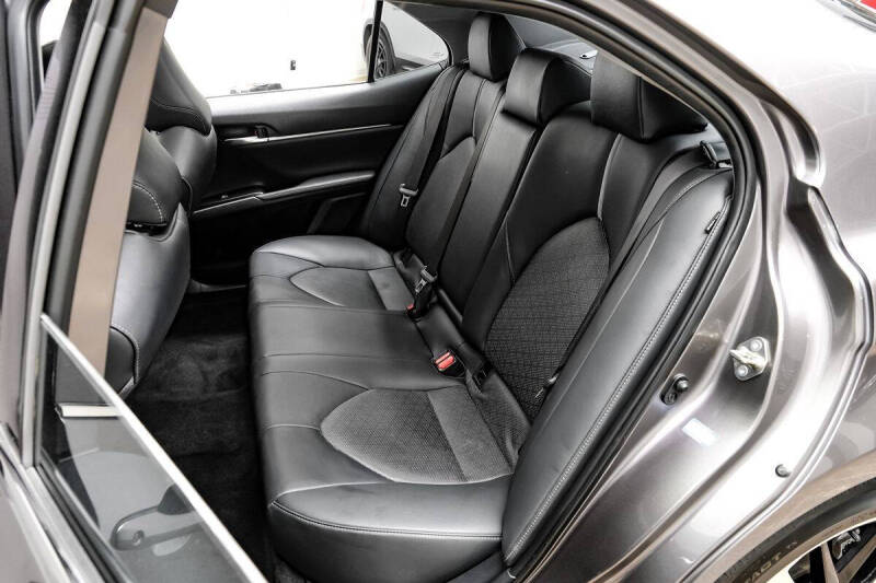 2019 Toyota Camry XSE