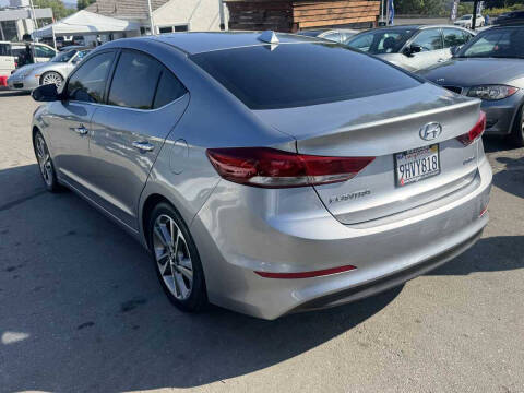 2017 Hyundai Elantra