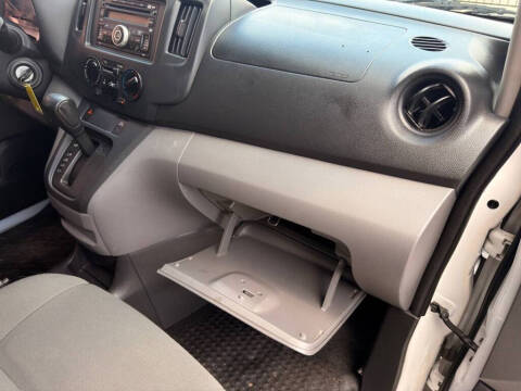 2016 Nissan NV200