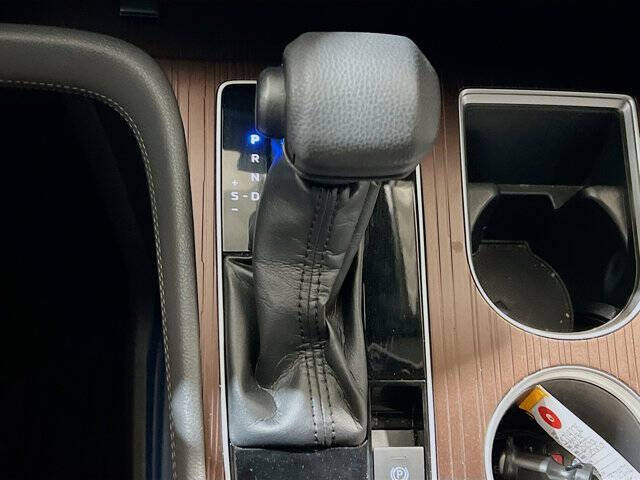 2023 Toyota Sienna LE 8-Passenger